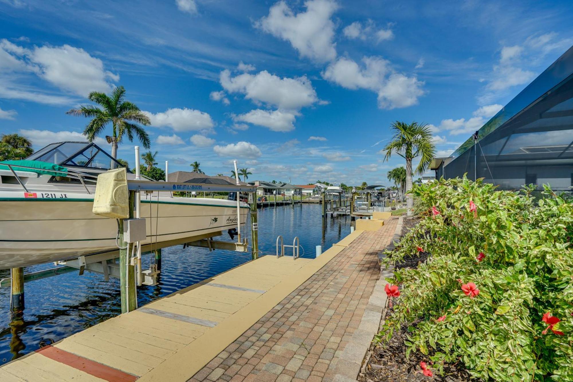 Beachy Cape Coral Home - Swim, Fish, Boat! Eksteriør billede
